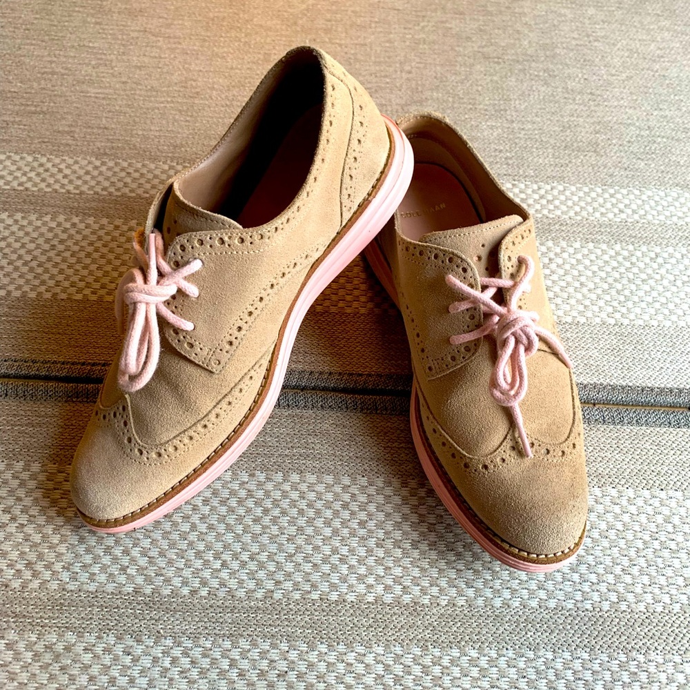 Cole Haan Oxfords size 6.